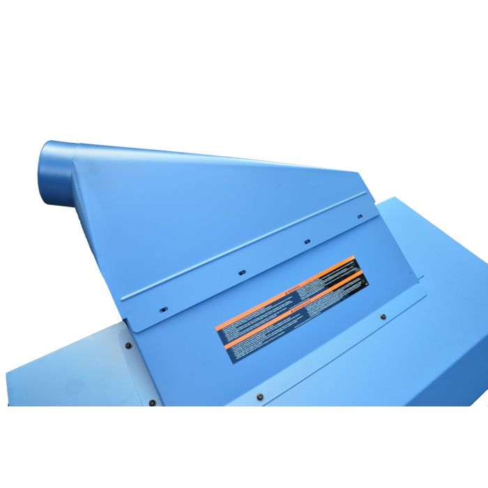 large dust hood for efficient chip removal